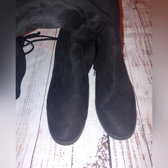 JG Over-the-Knee Thigh Boots, Black Suede-like Material, Size 8.5 - Picture 7 of 9